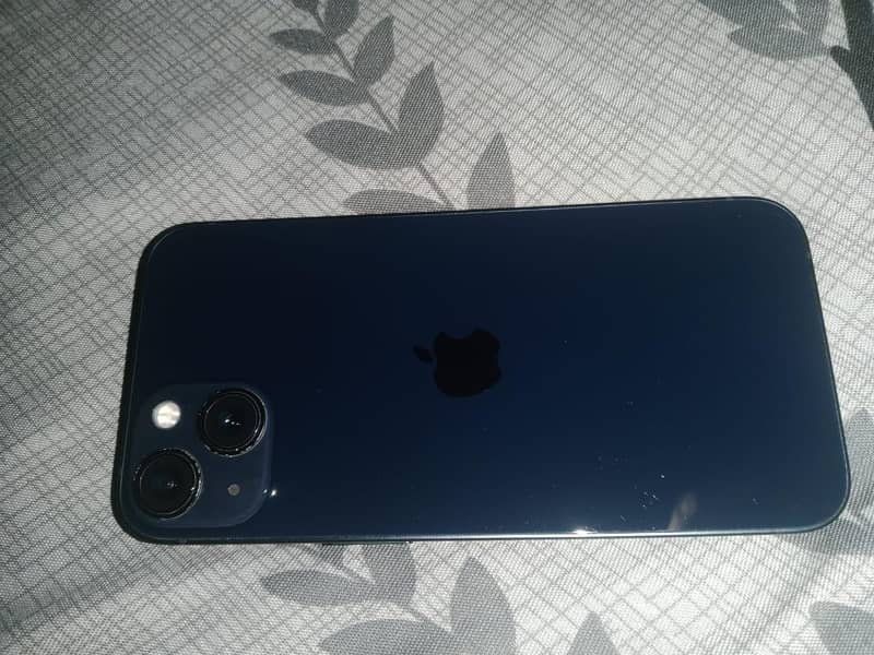 Apple iPhone 13 2