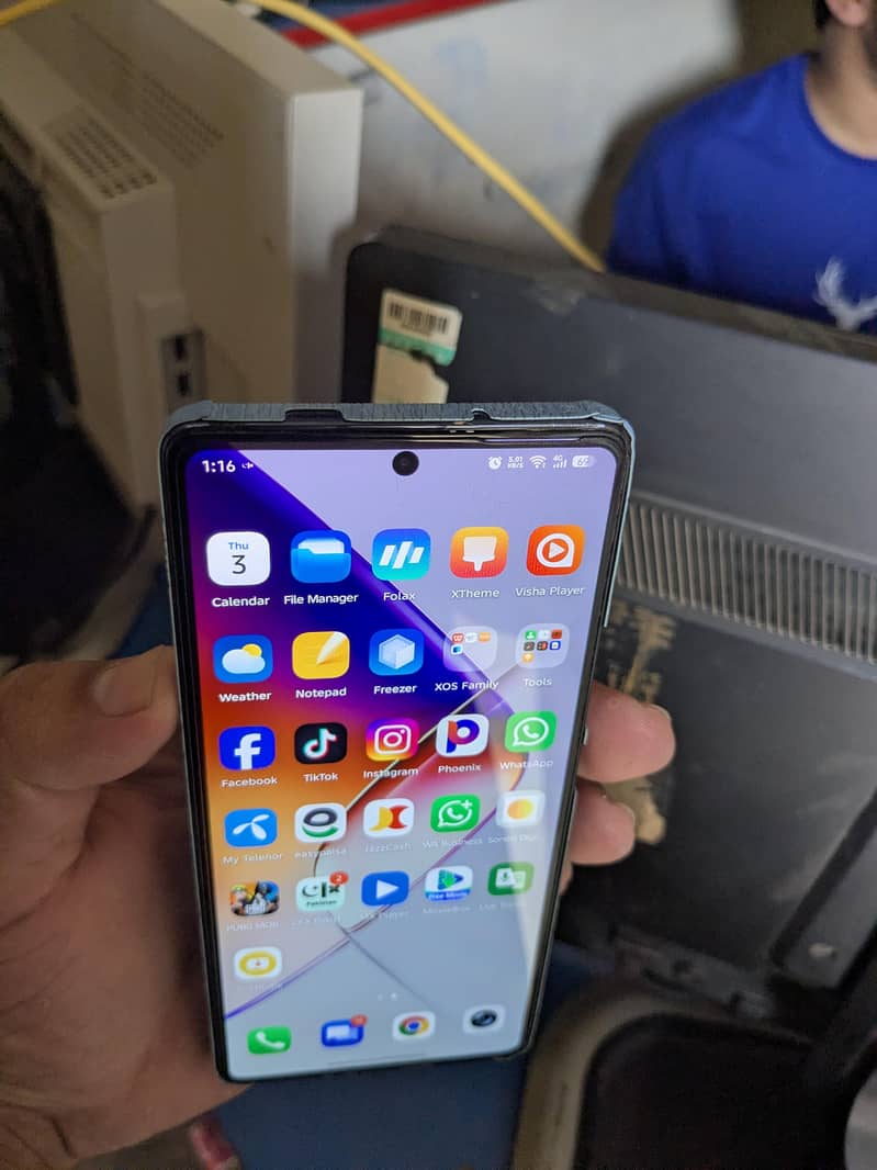 Infinix Note 40 11