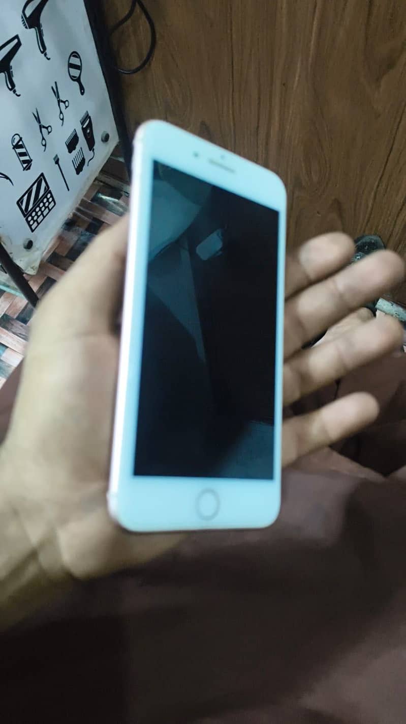 Apple iPhone 8 Plus 1