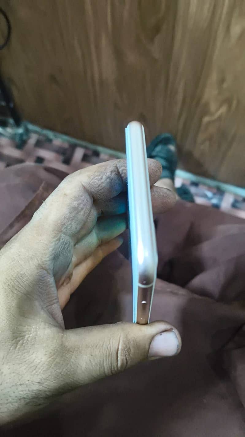 Apple iPhone 8 Plus 6
