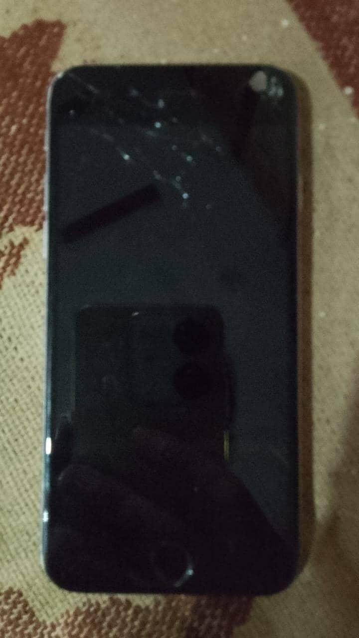 Apple iPhone 6S 1