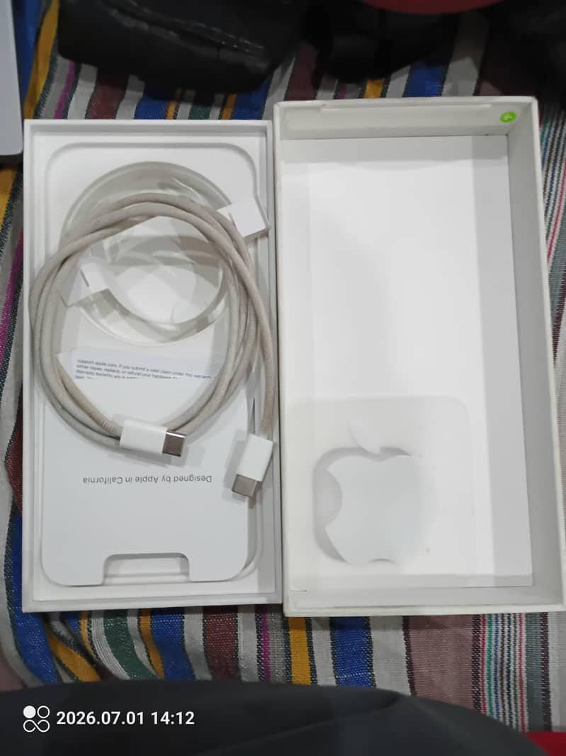 Apple iPhone 15 Pro Max 7