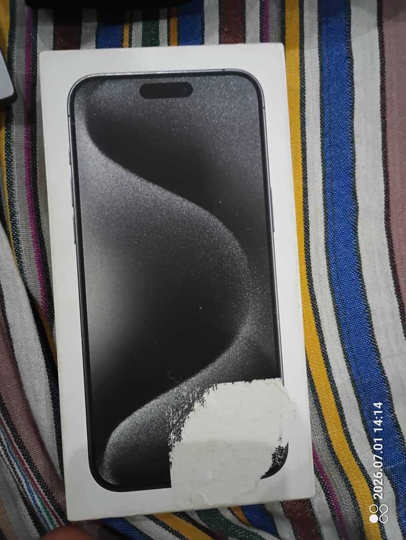 Apple iPhone 15 Pro Max 8