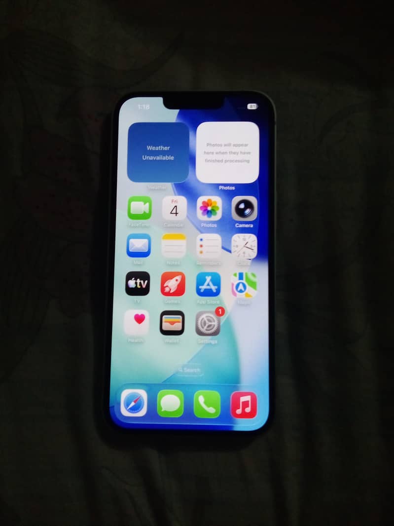 Apple iPhone 13 2