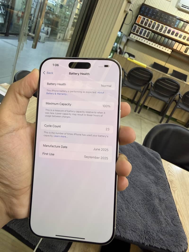 Apple iPhone 16 Pro Max 1
