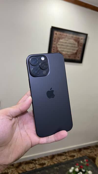 Apple iPhone 16 Pro Max