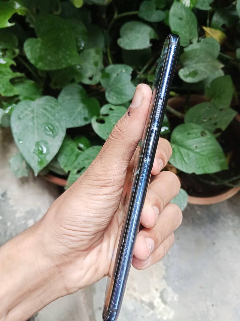 One Plus 7 Pro 3