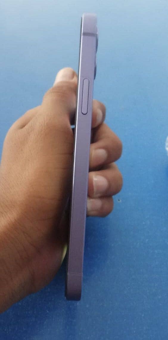 Apple iPhone 12 3