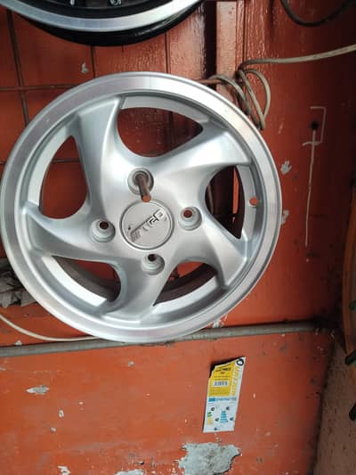 13inch alloy rims no crack no welding good condition