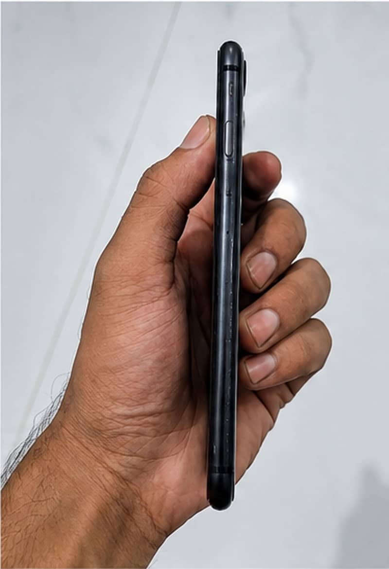 Apple iPhone 8 Plus 1