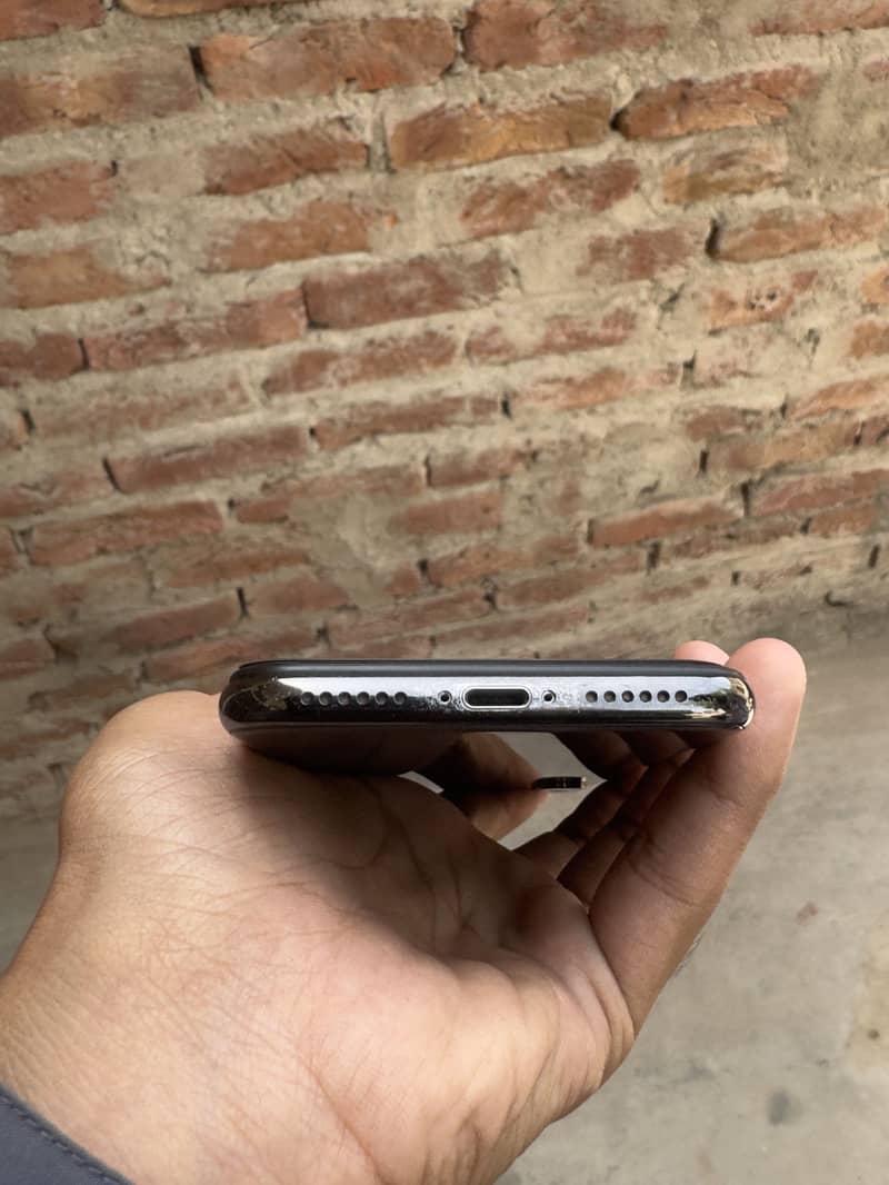 Apple iPhone X 2