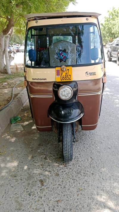 like new condition sazgar 17 Model totely new Tayar KIA hai