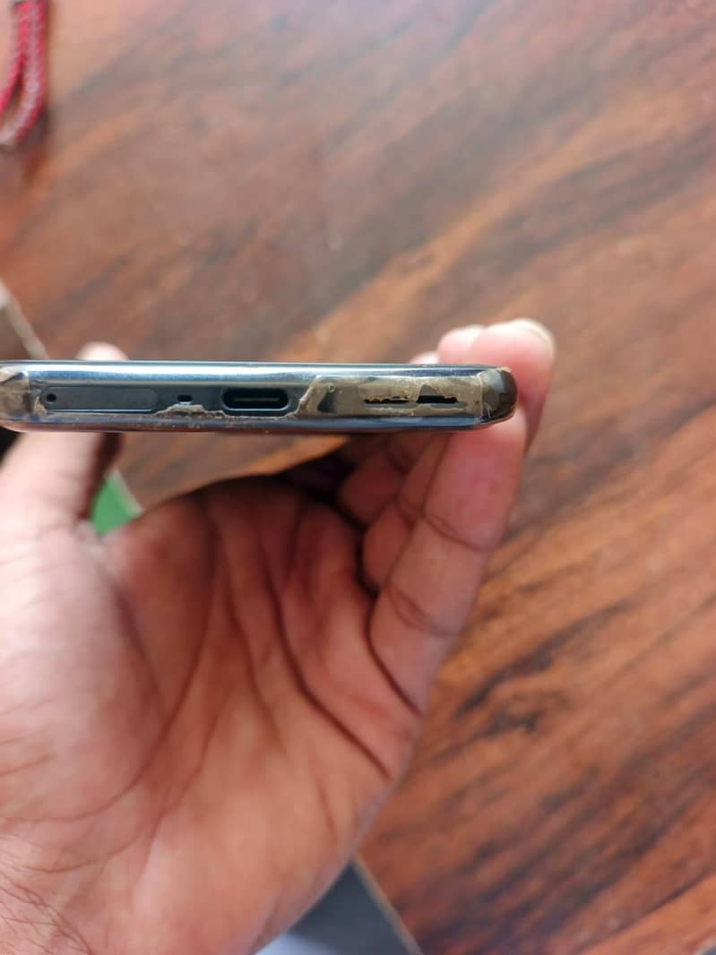 One Plus 10T 4