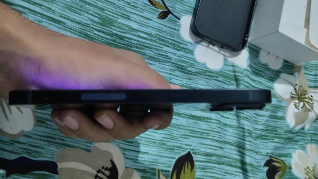 Apple iPhone 14 1
