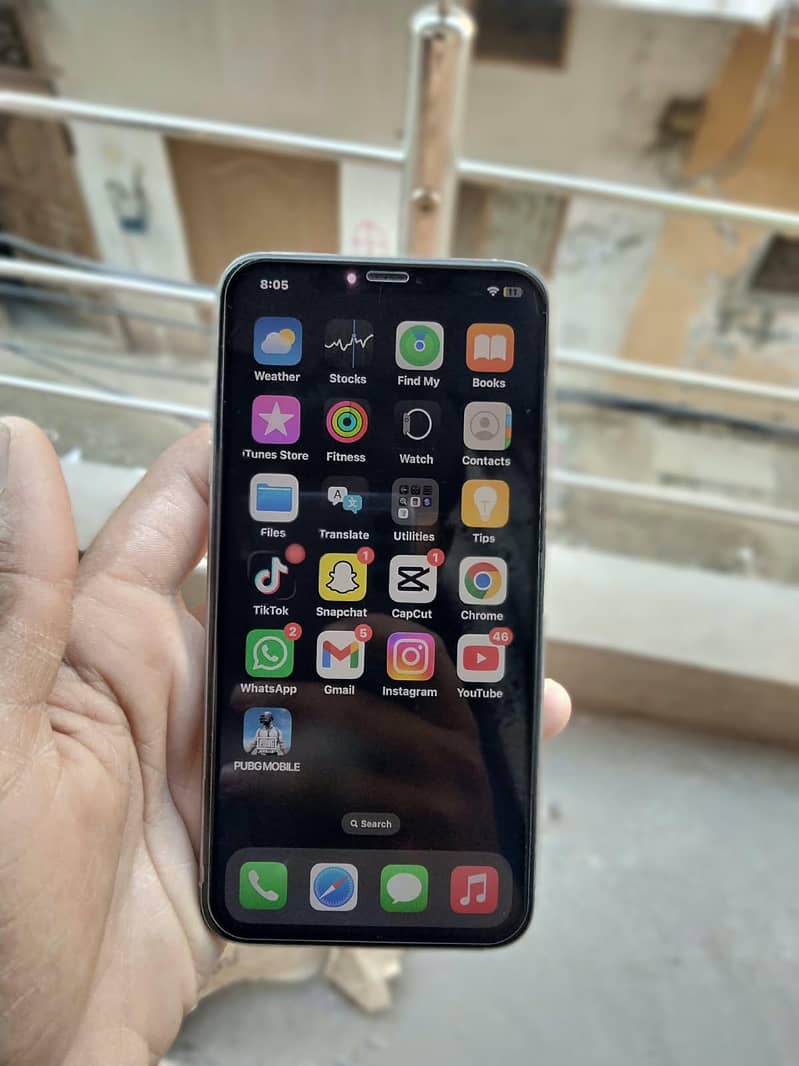 Apple iPhone XS Max 0