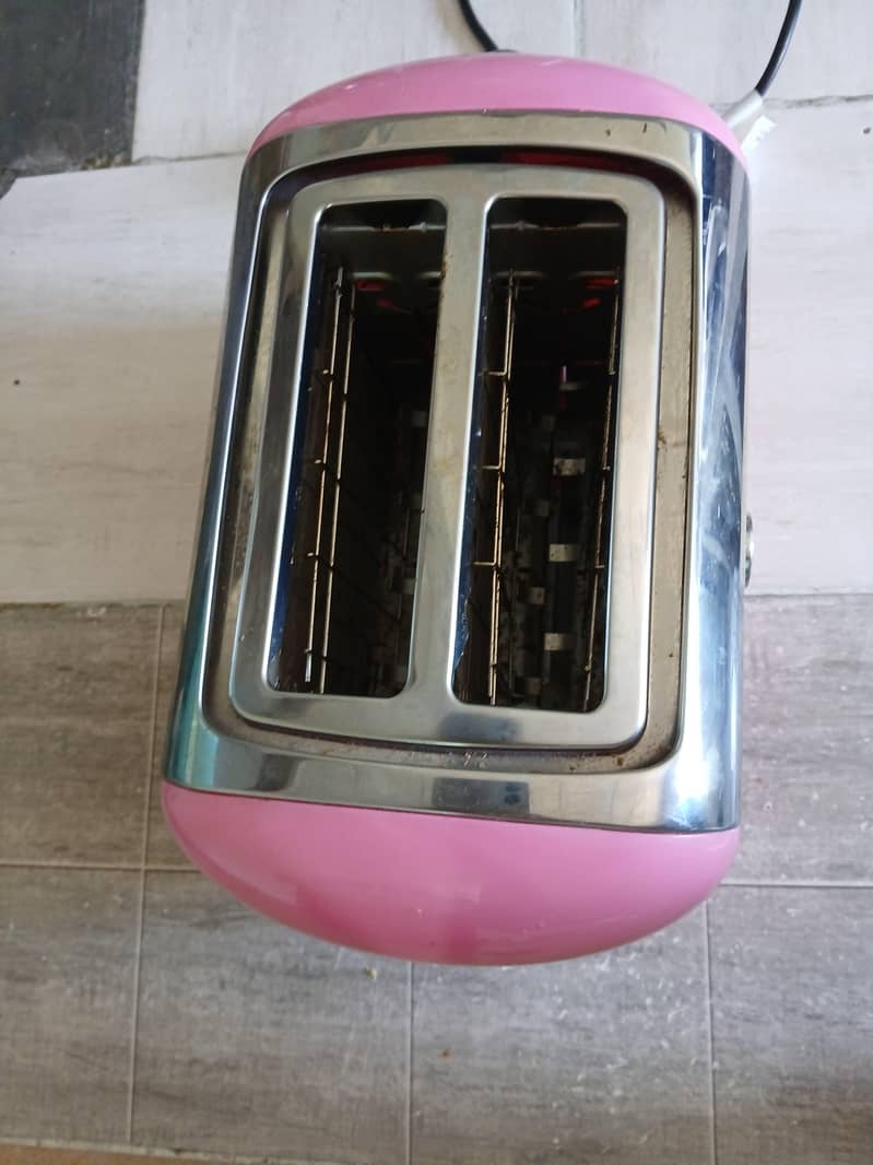 Morphy Richard toaster 1