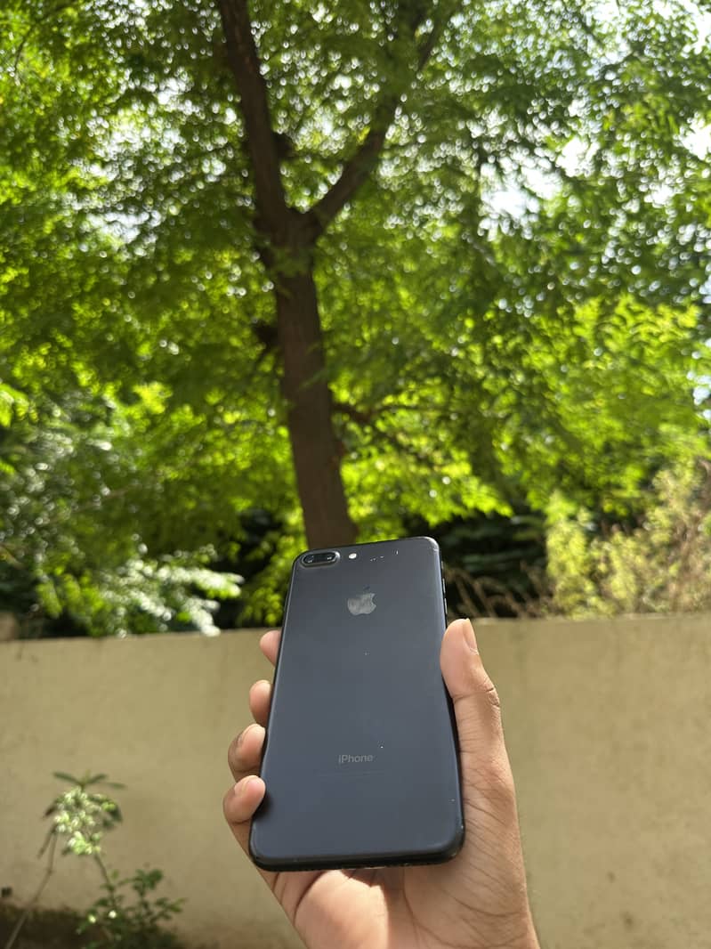 Apple iPhone 7 Plus 4