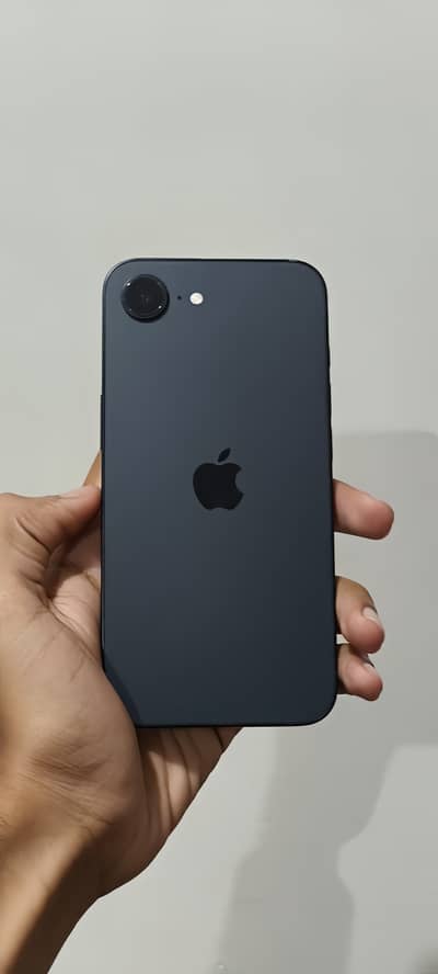 Apple iPhone 16e Foctory unlock