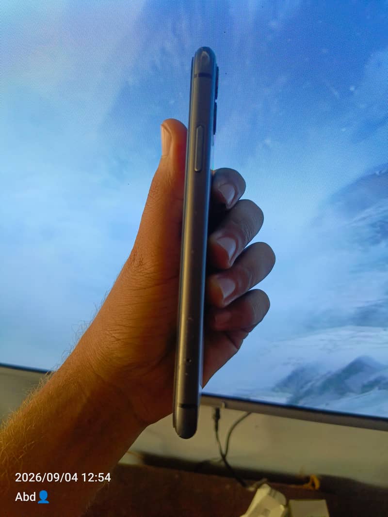 Apple iPhone 11 6