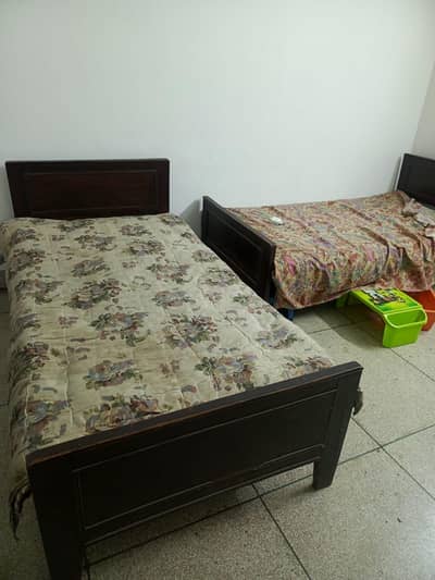 Double Mesari Bed