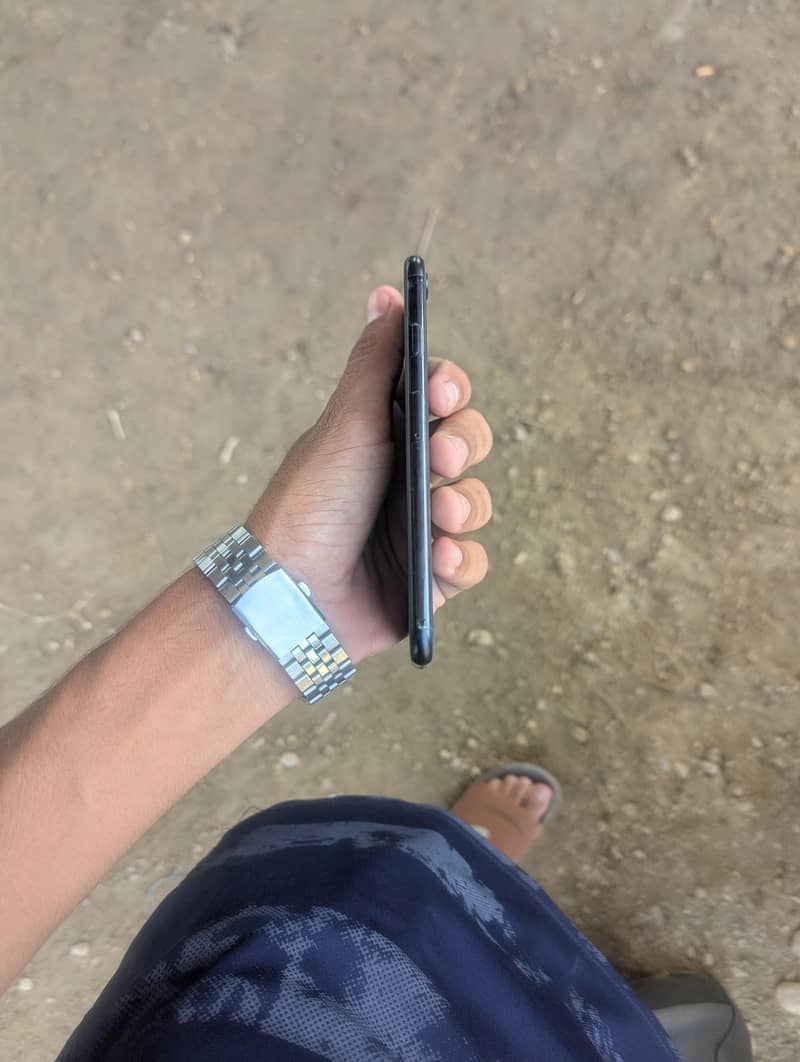 Apple iPhone SE 3