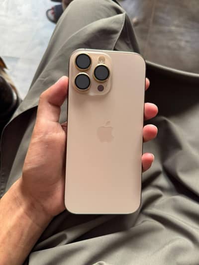 Apple iPhone 16 Pro Max