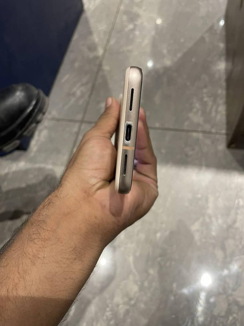 Google Pixel 8 1