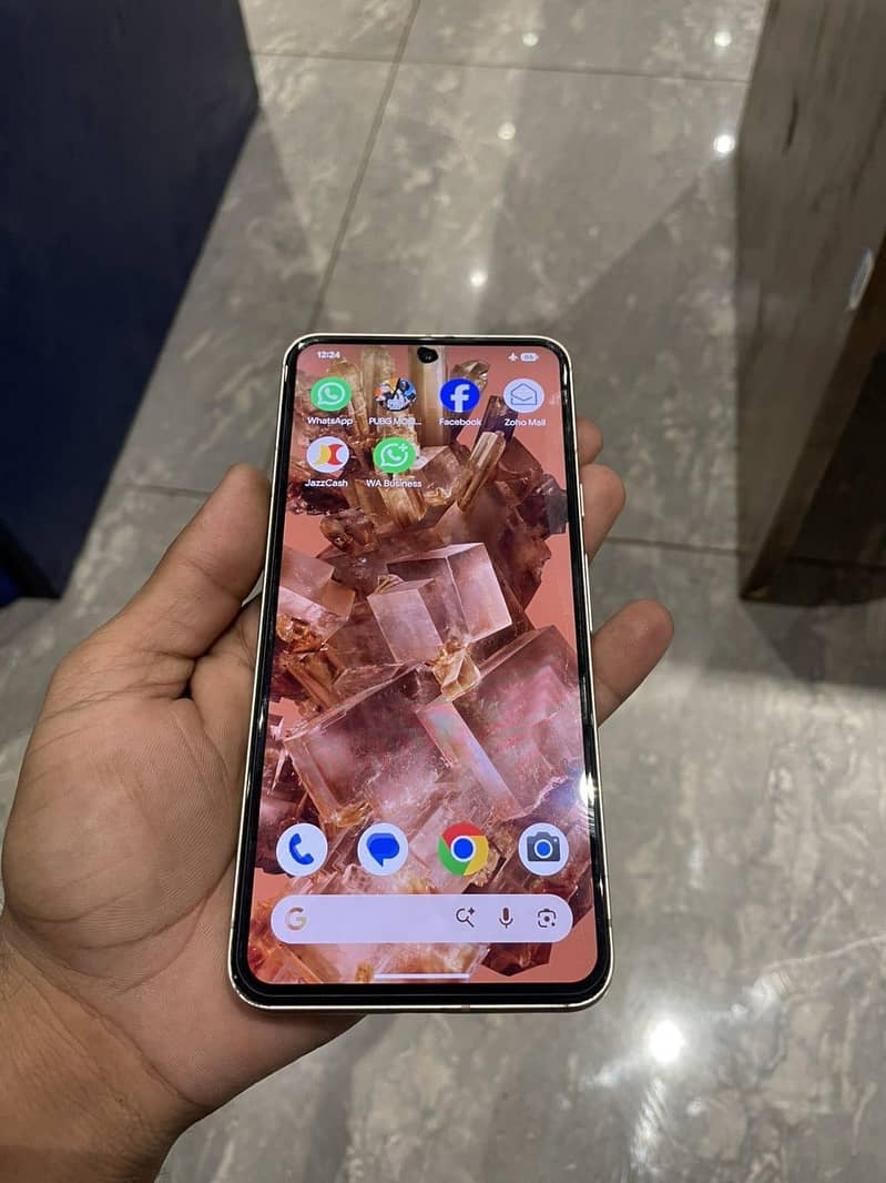 Google Pixel 8 3