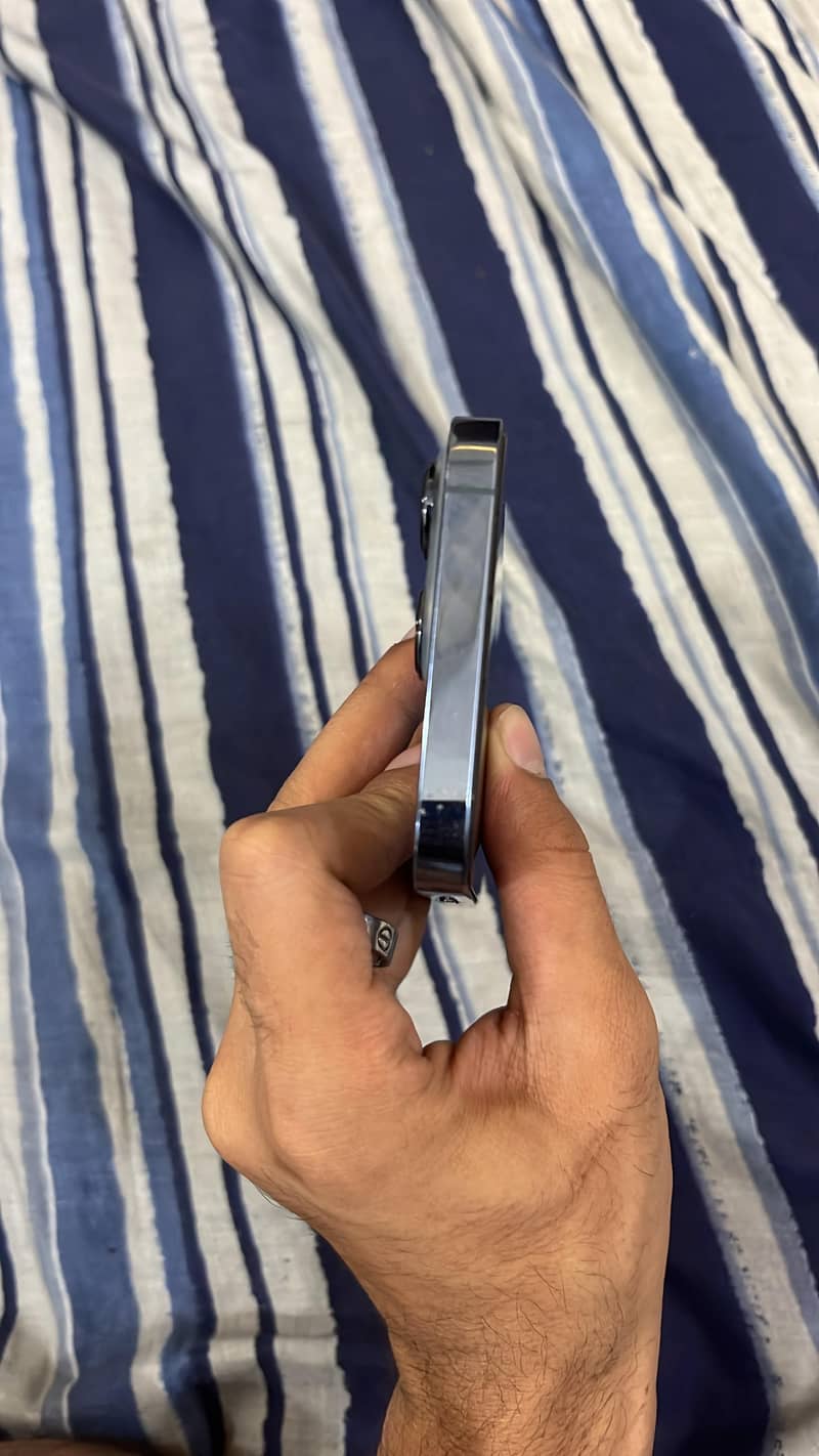 Apple iPhone 13 Pro 3
