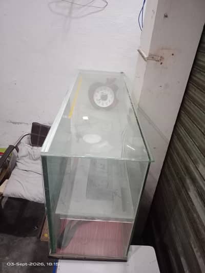 Glass Counter