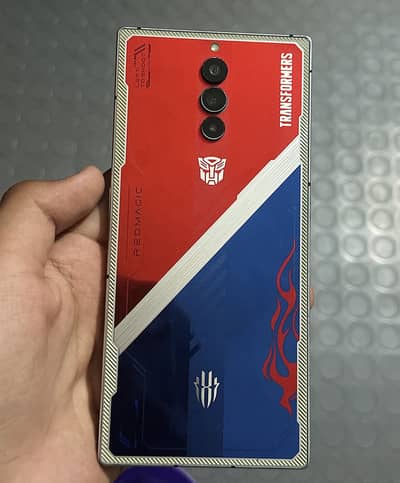 RedMagic 8 Pro Transformer Edition