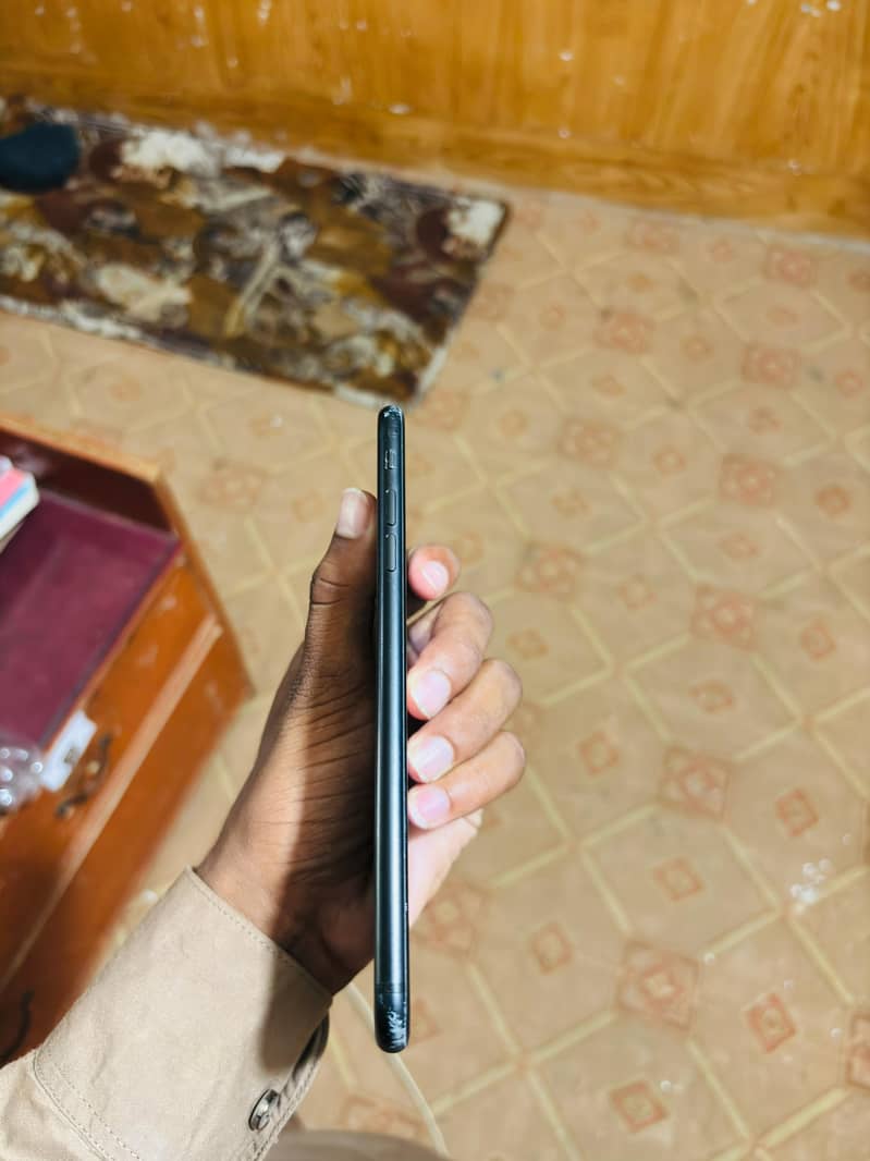 Apple iPhone 7 Plus 2