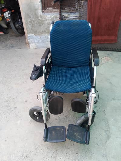 This is like new wheel chair battery operated all machineries is ok