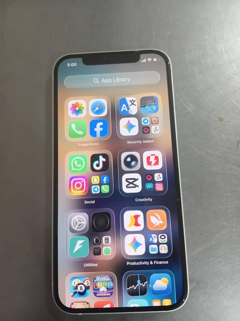Apple iPhone 12 7