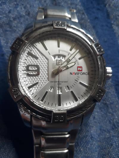 Urgent sale hand watch naviforce