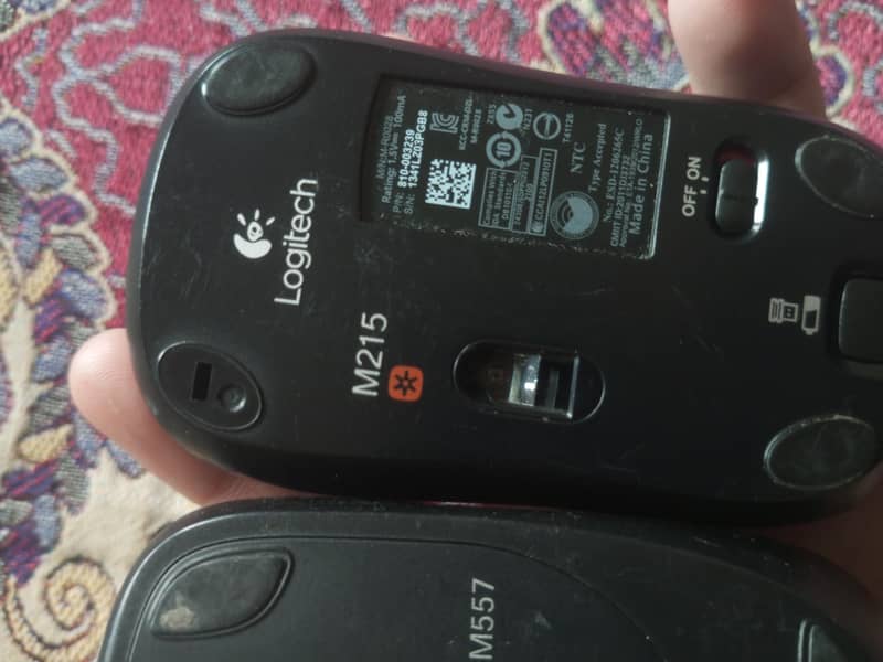 Logitech M557 Bluetooth Mouse 5