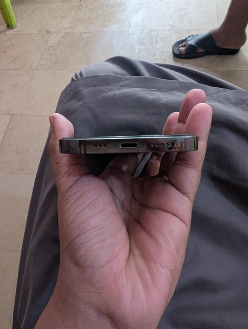 Apple iPhone 12 Pro 1