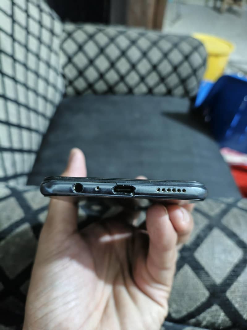 Vivo V21 3