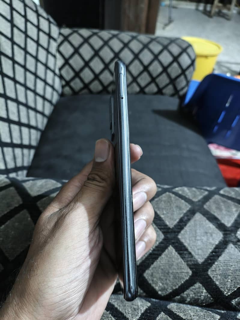 Vivo V21 5