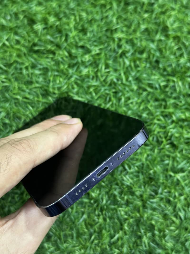 iPhone 14 Pro Max 5