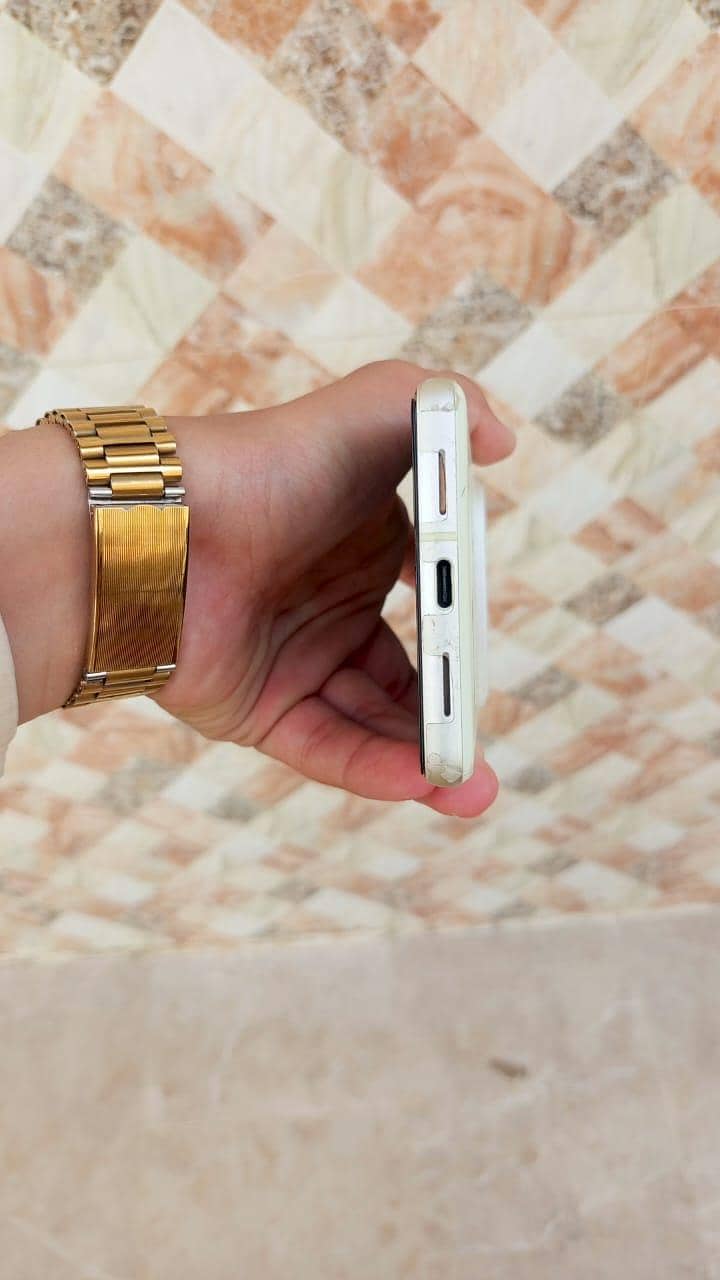Google Pixel 7 3
