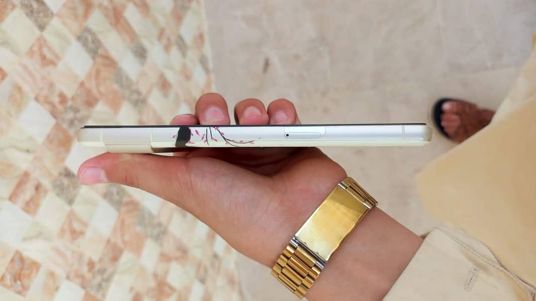 Google Pixel 7 4