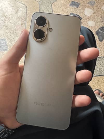 Tecno Spark Go 2