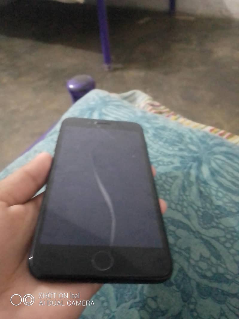 Apple iPhone 7 Plus 5