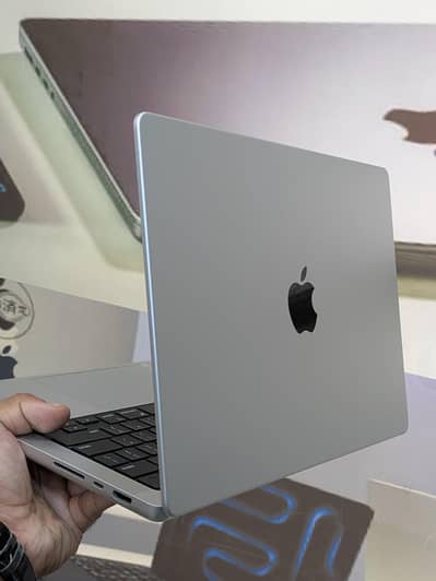 m4 pro 24 gb ram 512gb SSD
