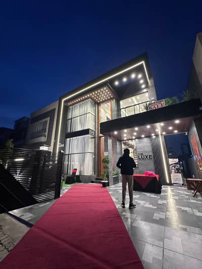 10 Marla double highted Architect Designer house for sale hot location