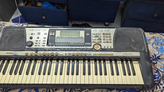 Yamaha PSR 740