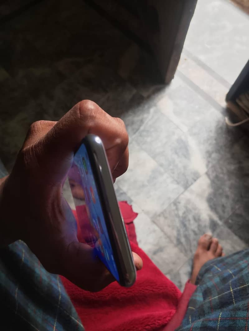 OPPO A95 1