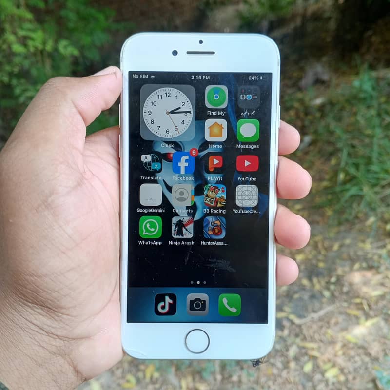 Apple iPhone 7 4