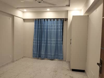 3 Bedroom Apartment For Rent Bahria Enclave Islamabad Location: Sector H, The Galleria Mall  Rent: 50,000 / Month Apartment 3 Spacious Bedrooms TV Lounge Modern Kitchen Neat & Clean Washrooms Lift Installed CCTV Cameras Secure Environment Ideal For Family Living In A Prime Location.